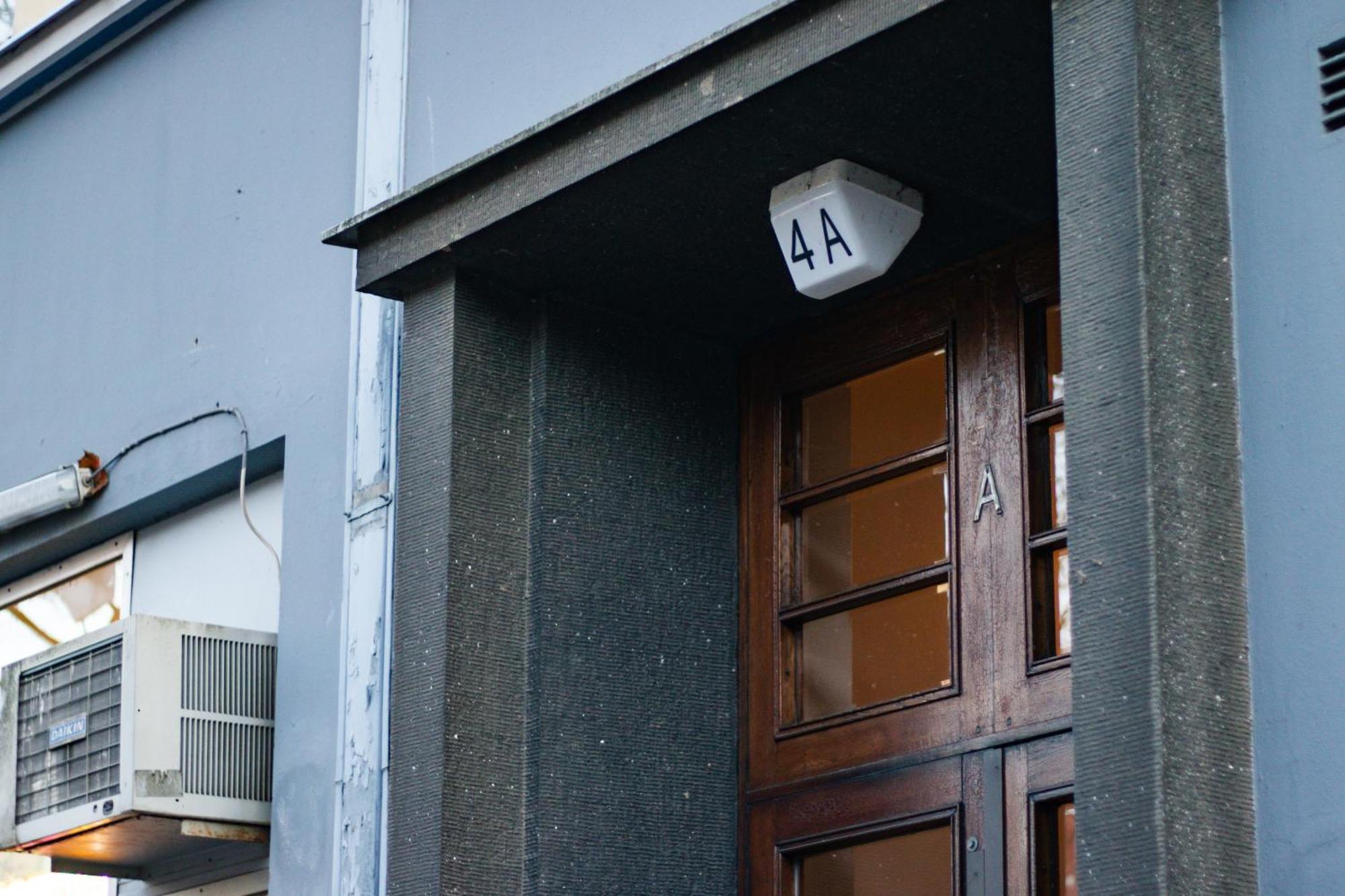 Apartment Modern Boho Charm In Kallio, Walk To Center Helsinki