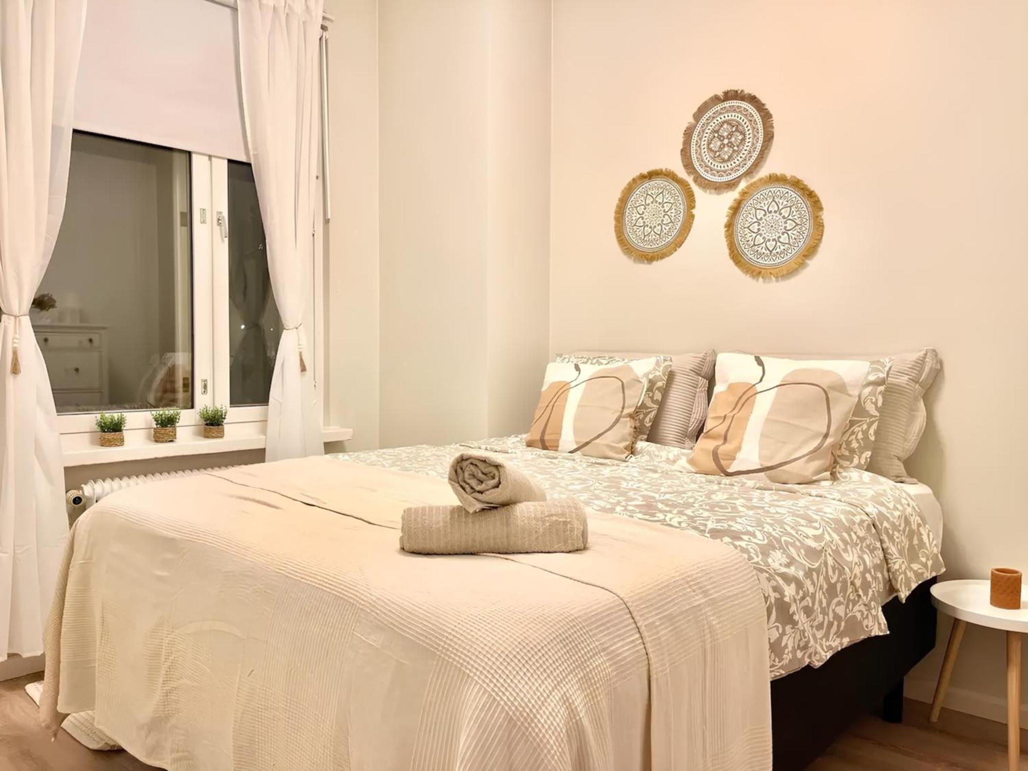 Modern Boho Charm In Kallio, Walk To Center *